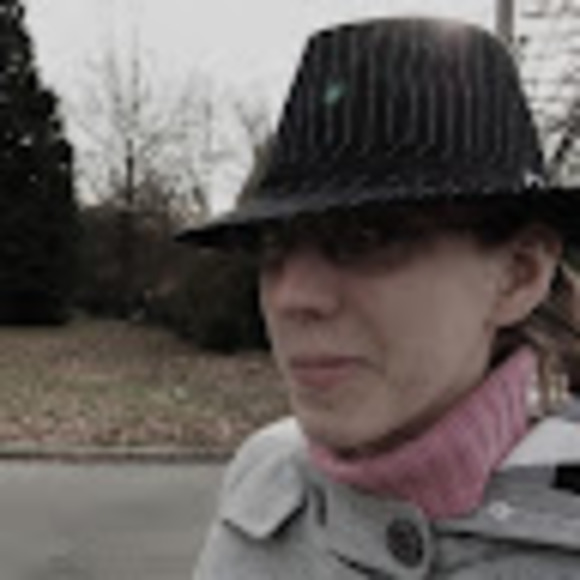 Meet your Posher, Brittany - Picture 1 of 1